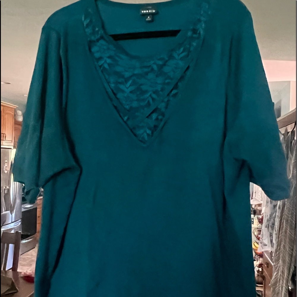 Short sleeved sweater
